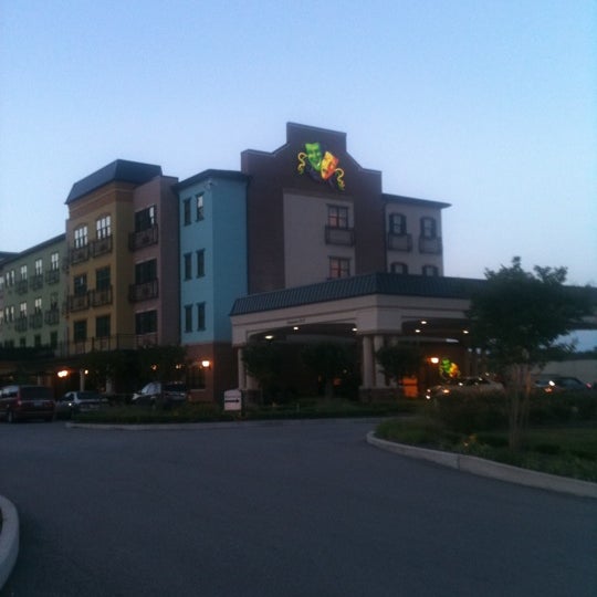mardi gras casino hotel rooms