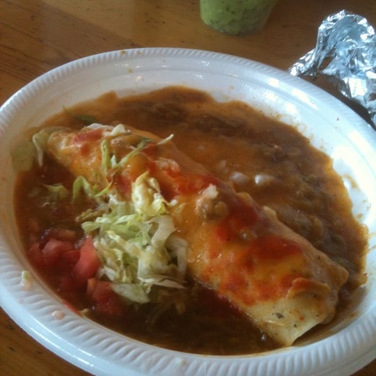 Foto diambil di El Molino Mexican Cafe oleh Mo K. pada 2/28/2012