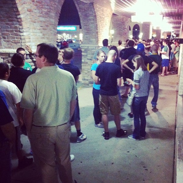 Linway Plaza Cinema 514 W Lincoln Ave