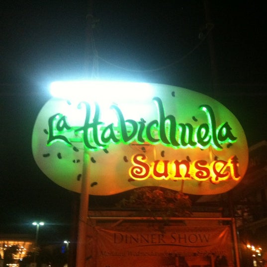 Photo taken at La Habichuela Sunset by Sazones O. on 3/11/2012