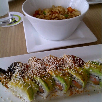 Das Foto wurde bei Sensei Sushi Bar von Hugo O. am 6/24/2012 aufgenommen