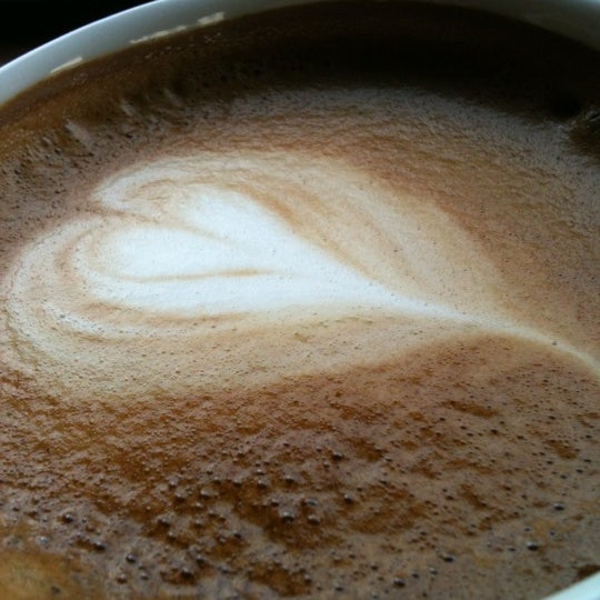 3/24/2012にNeil S.がGround Espresso Barsで撮った写真