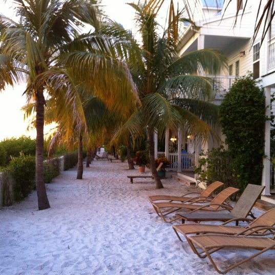 Foto tomada en Parrot Key Hotel &amp; Resort  por Peyton B. el 9/2/2012