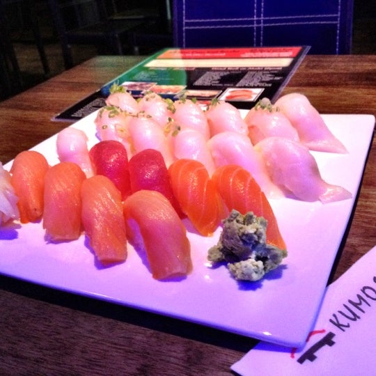 Foto diambil di Kumo Sushi oleh Mikey B. pada 7/1/2012