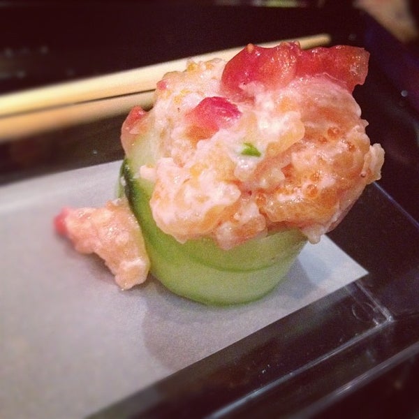 Снимок сделан в Bento Sushi Restaurant пользователем artemisia 3/12/2012