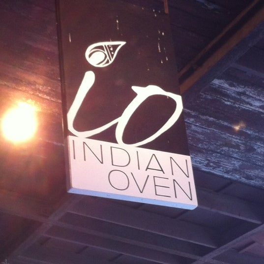 Das Foto wurde bei Indian Oven von Alain L. am 6/8/2012 aufgenommen