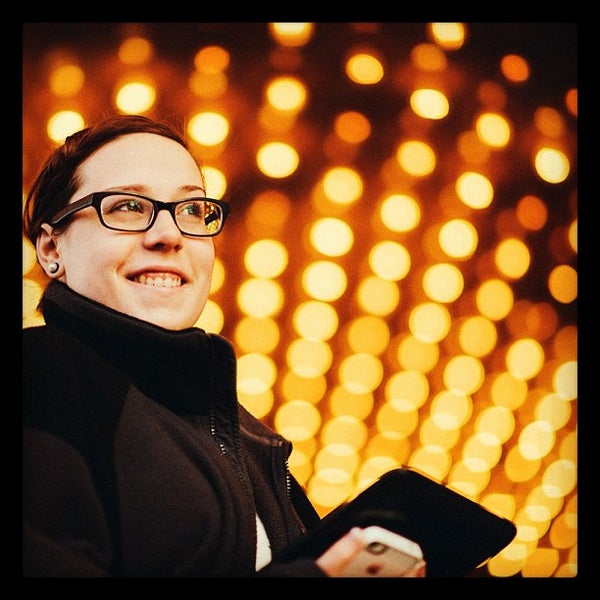 4/23/2012에 Sean M.님이 Fountain Square Theatre에서 찍은 사진
