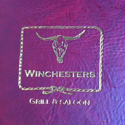 Снимок сделан в Winchester&#39;s Grill &amp; Saloon пользователем Jonathan A. 7/26/2012