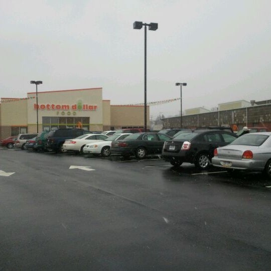 Bottom Dollar Food (Now Closed) Ambridge, PA