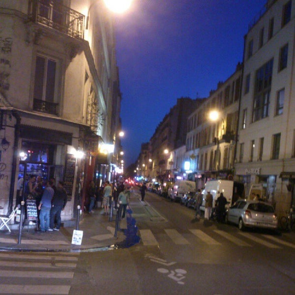 Au Chat Noir Bar V Paris