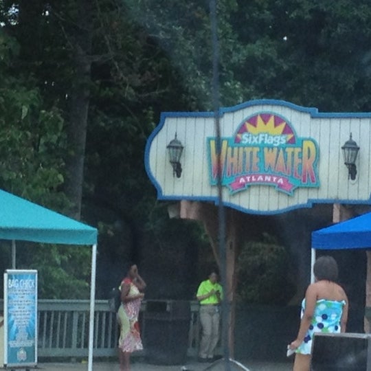Foto scattata a Six Flags White Water da Michael il 9/3/2012