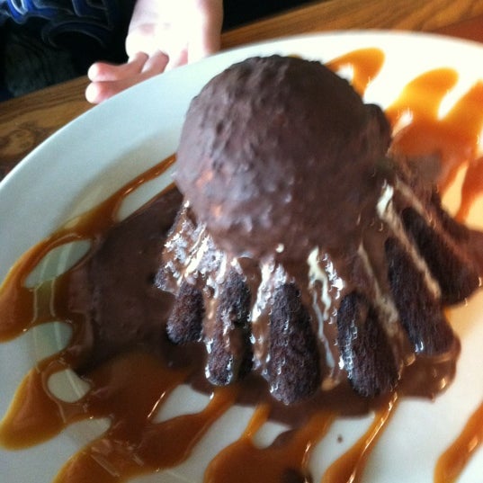 Photo taken at Chili&#39;s Grill &amp; Bar by Maria S. on 4/20/2012