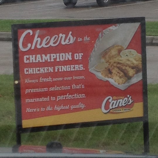 Photo taken at Raising Cane&#39;s Chicken Fingers by Gladys W. on 3/29/2012