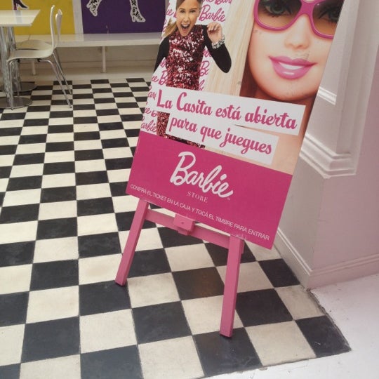 Photos at Barbie Store (Now Closed) - Palermo - 15 tips from 333