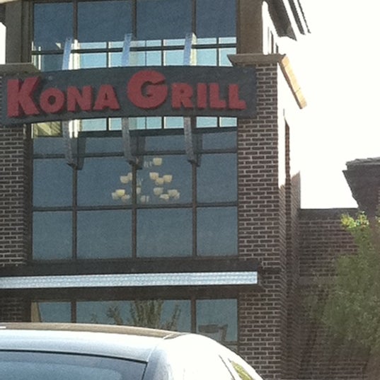 Photo taken at Kona Grill by Denise K. on 4/4/2012