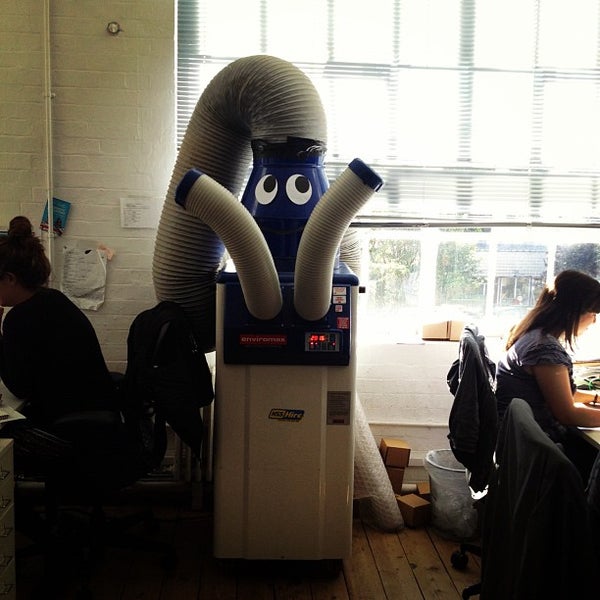 Батут classic 6 ft unix line. Теннисный стол start line city park outdoor. Аутсайд игра. Outside line. Large banner hanging.