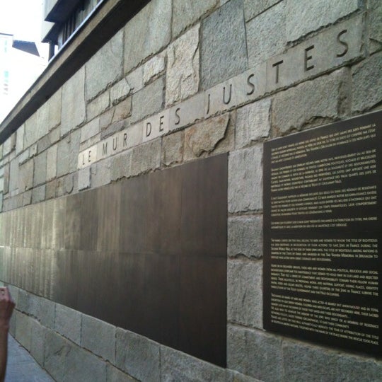 8/27/2012 tarihinde Arthur O.ziyaretçi tarafından Mémorial de la Shoah'de çekilen fotoğraf