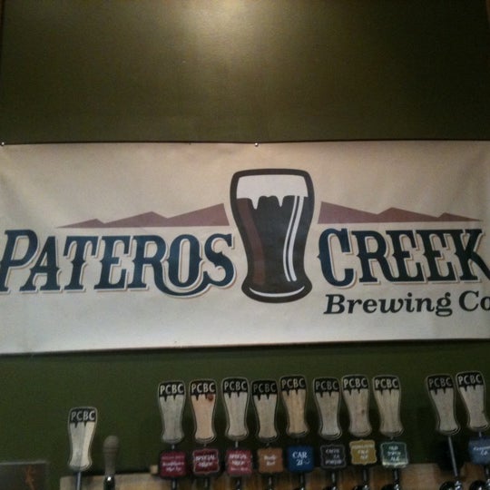 5/6/2012 tarihinde Katrina C.ziyaretçi tarafından Pateros Creek Brewing'de çekilen fotoğraf