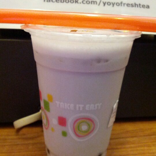 Снимок сделан в YoYo! Fresh Tea Bar пользователем Roseline 7/6/2012