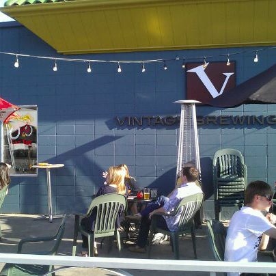 Photo taken at Vintage Spirits &amp; Grill by Capitol Pedaler P. on 6/2/2012