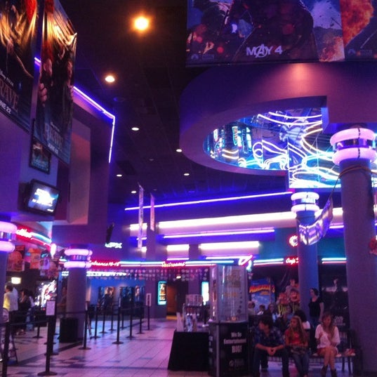 Fotos en Regal Royal Palm Beach & RPX Royal Palm Beach, FL