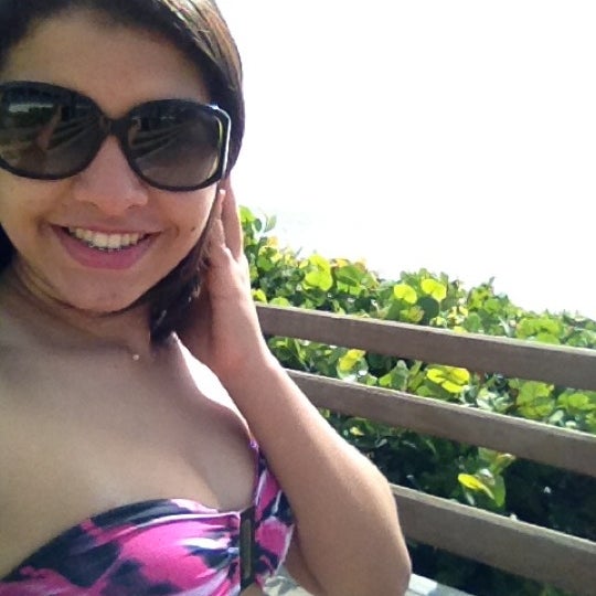 รูปภาพถ่ายที่ Cabana Beach Club โดย Marina M. เมื่อ 7/19/2012