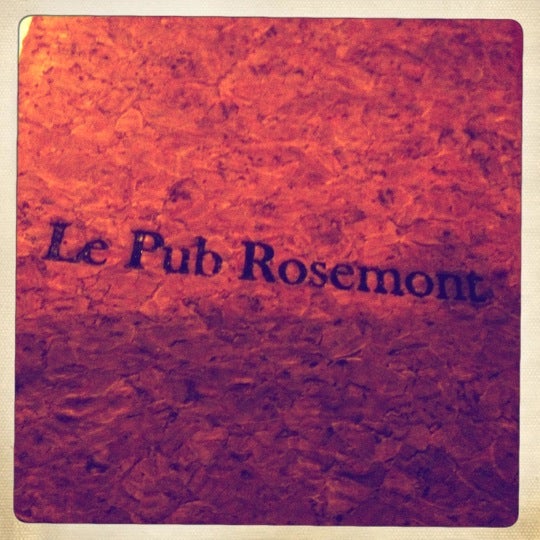 Photo prise au Le Rosemont par Daniel D. le8/18/2012