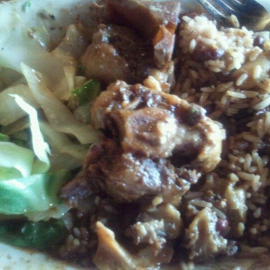Photo taken at Chef Rob&#39;s Caribbean Cafe by Karm on 5/9/2012