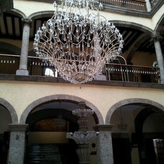 Das Foto wurde bei Hotel Francés von Luis O. am 4/28/2012 aufgenommen