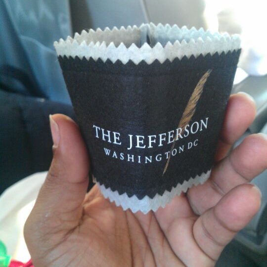 Foto tirada no(a) The Jefferson Hotel por Leroy T. em 4/20/2012