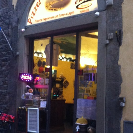 Photo taken at Pizzeria O&#39; Vesuvio Napoletana Forno Legna by Evan on 9/9/2012