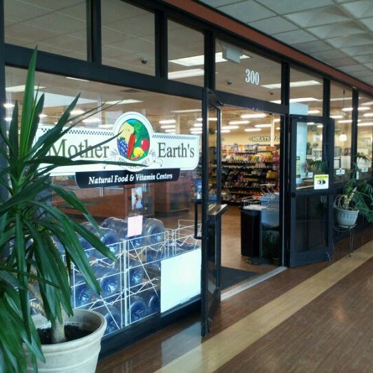 Mother Earth's Storehouse Café in Kingston