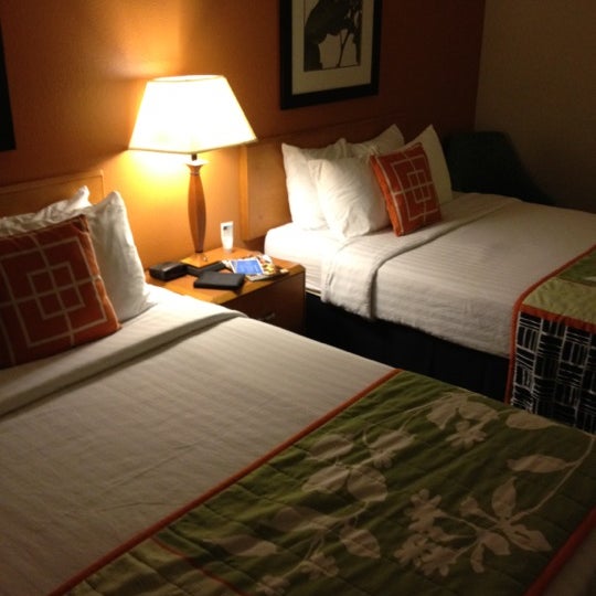 Photo taken at Fairfield Inn &amp; Suites Orlando Near Universal Orlando Resort by Alberto P. on 5/4/2012