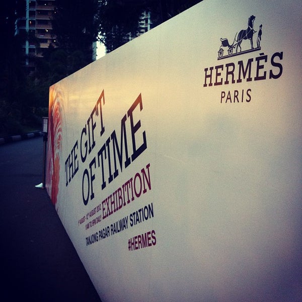 Foto scattata a Hermes Gift Of Time Exhibition @ Tanjong Pagar Railway Station da ᴡ S. il 8/5/2012