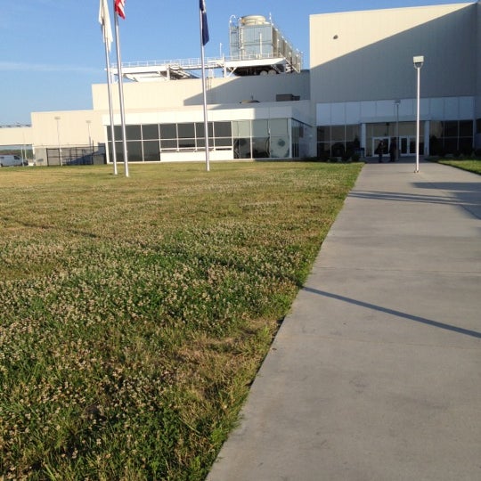 BMW (Hall 52) US Manufacturing Company - Factory