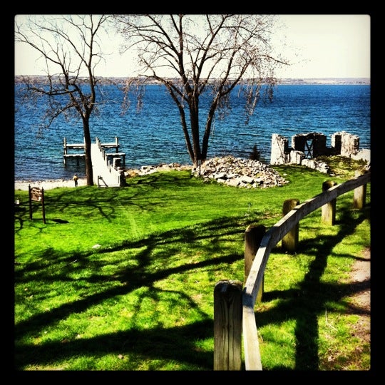 Aurora Inn Bed & Breakfast in Aurora