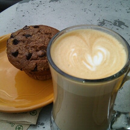 7/22/2012 tarihinde Amy T.ziyaretçi tarafından Lemonjello&#39;s Coffee'de çekilen fotoğraf