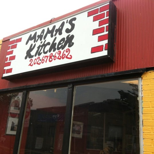 Foto diambil di Mama&#39;s Pizza Kitchen oleh Eat Shop Live Anacostia !. pada 5/30/2012