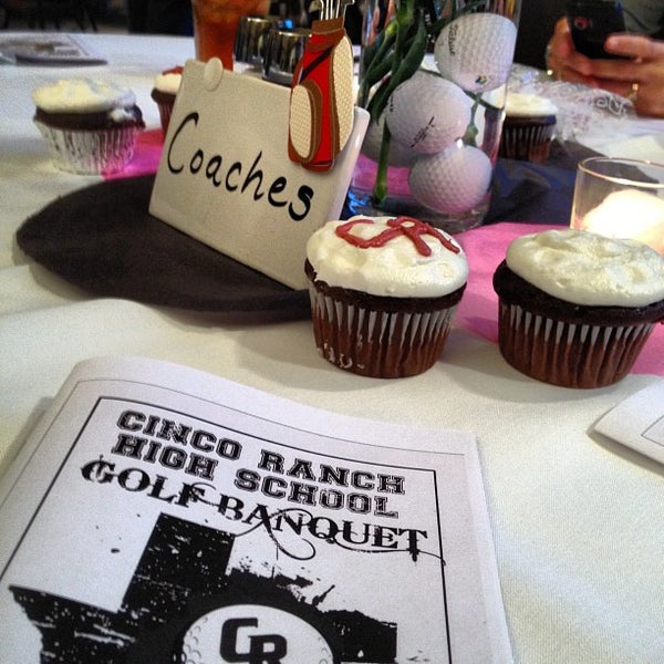 Снимок сделан в Cinco Ranch Golf Club пользователем Evan S. 5/16/2012