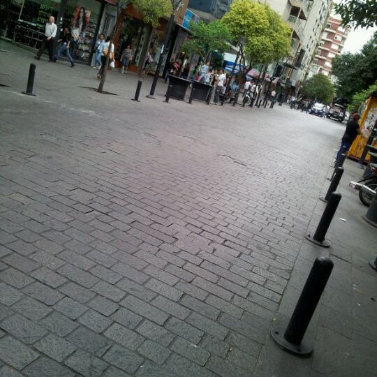 Calle 8 Latinas