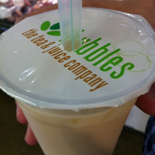 รูปภาพถ่ายที่ Bubbles Tea &amp; Juice Company โดย 😎 . เมื่อ 8/18/2012