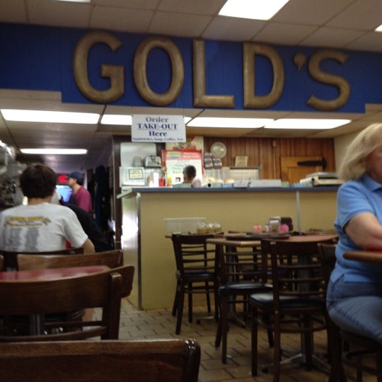 Photo taken at Gold&#39;s Delicatessen by Nate T. on 5/12/2012