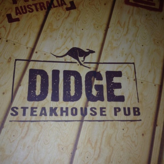 Foto tomada en Didge Steakhouse Pub  por Daniel G. el 4/7/2012