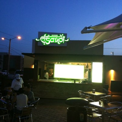 Foto diambil di El Saudí Tacos y Tortas Arabes oleh Grardo U. pada 7/21/2012