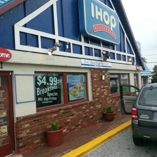 IHOP 5603 Kenilworth Ave