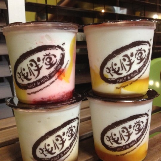 Half Half Tea Express 伴伴堂 Tea Room