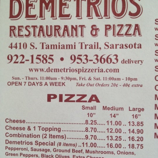 Foto scattata a Demetrio&#39;s Restaurant &amp; Pizza da Bobby S. il 6/20/2012