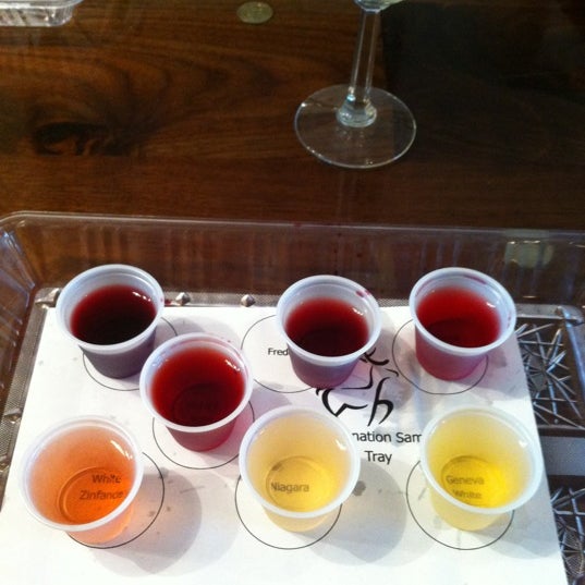 Das Foto wurde bei Deer&#39;s Leap Winery von Stephanie am 9/5/2012 aufgenommen