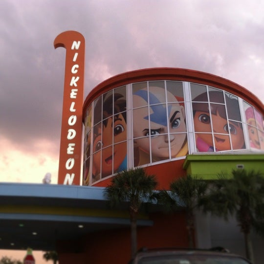รูปภาพถ่ายที่ Nickelodeon Suites Resort โดย Mark Nickens เมื่อ 5/19/2012