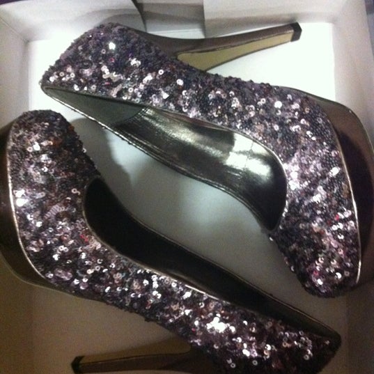 DSW Designer Shoe Warehouse Pasadena Civic Center